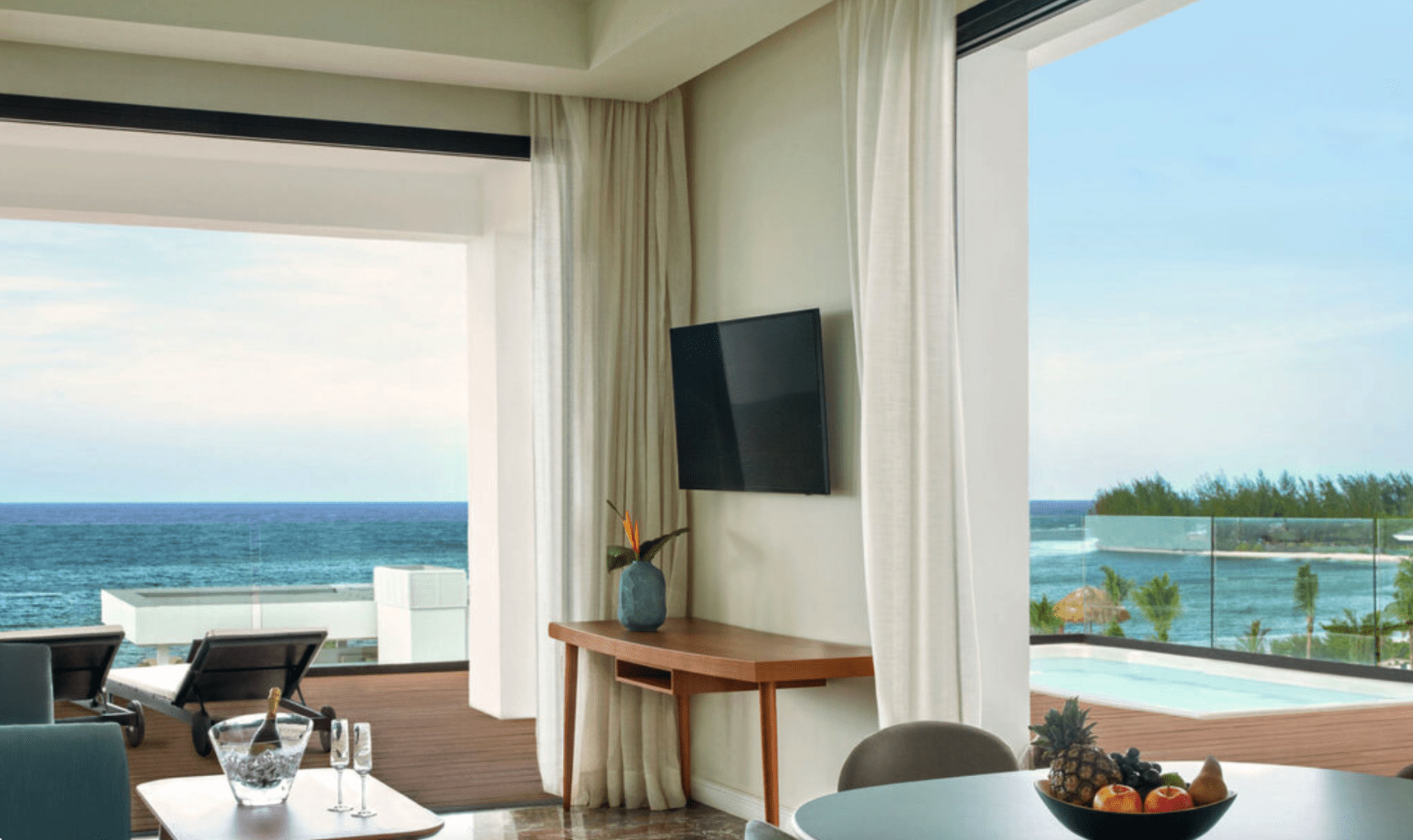 Excellence Oyster Bay